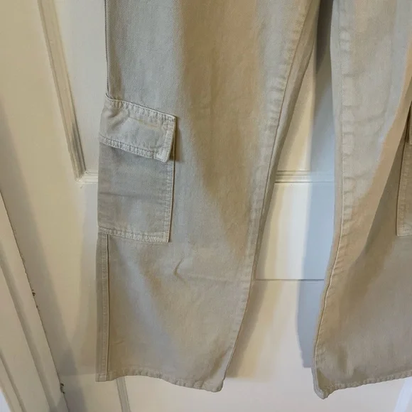 PrettyLittleThing Cream Cargo Pants - Picture 3 of 9